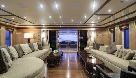 439334_russianpresidentdmitrymedvedevbuys42msuperyacht1_ig