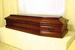 pogrebne-usluge-krada-posmrtni-kovceg-1328585176-98636