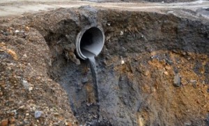 449440_loznica--ne-prestaje-da-isticce--slika-uz-tekst-katastrofa-traje-drzzava-ne-haje_f