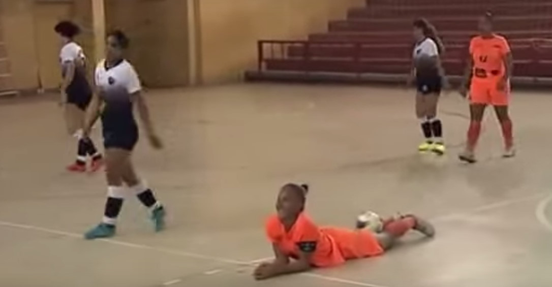 brazil futsal zenski udarac