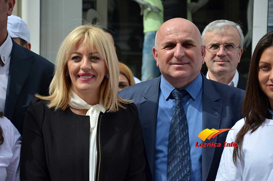 jadranka-joksimovic-vidoje-petrovic-sns-loznica