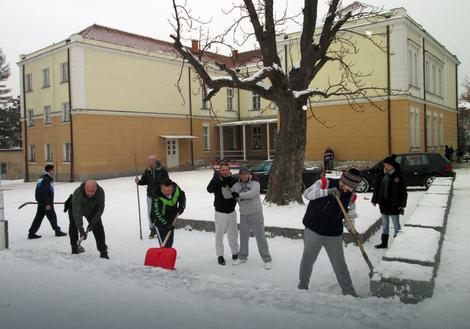 akcija ciscenja leda