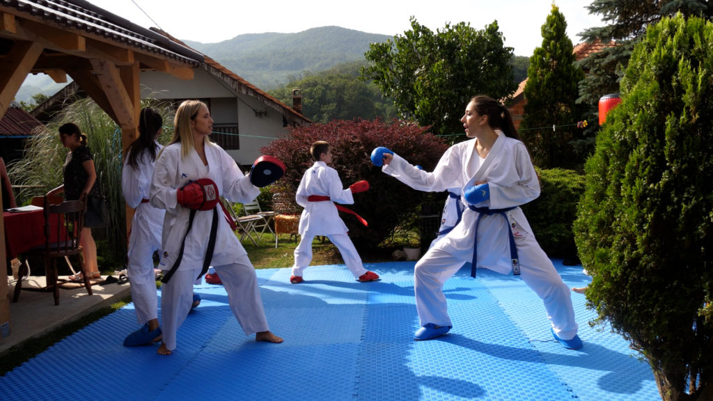 00113.00_22_48_15.Still004