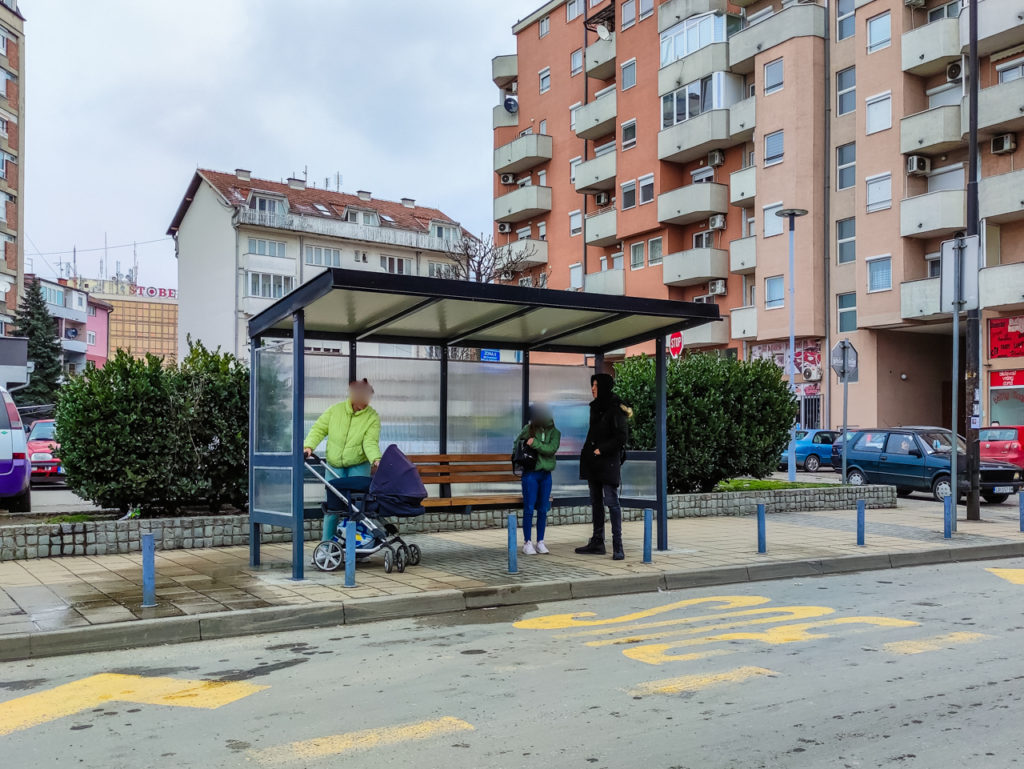autobusko stajaliste loznica centar
