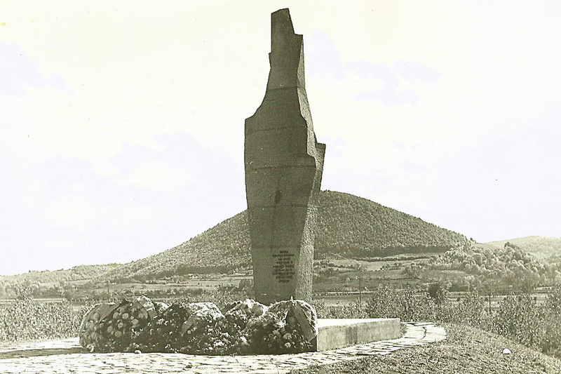 1971 - SPOMENIK