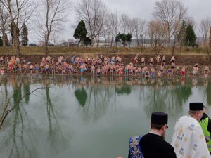 Plivanje za Časni krst Loznica 2024 (7)