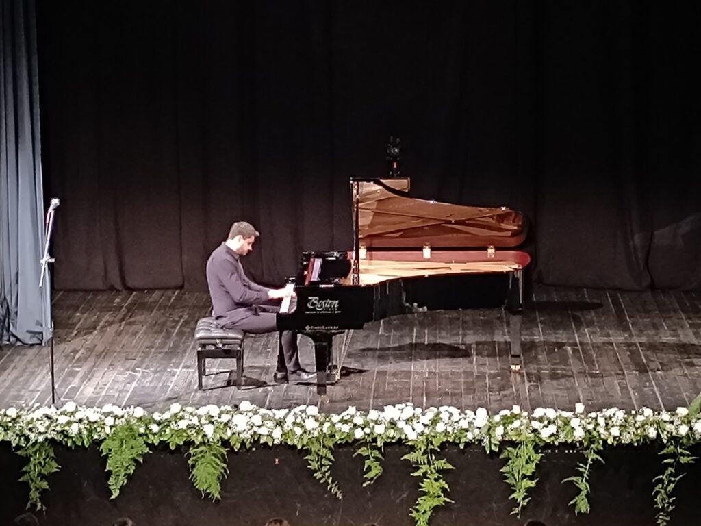 nikola avramovic