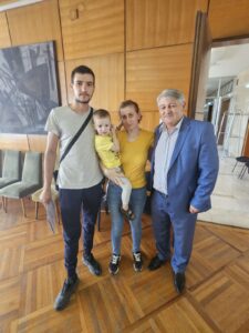 IMG-621a83bf36ff3a3ba391481e2deae69f-V