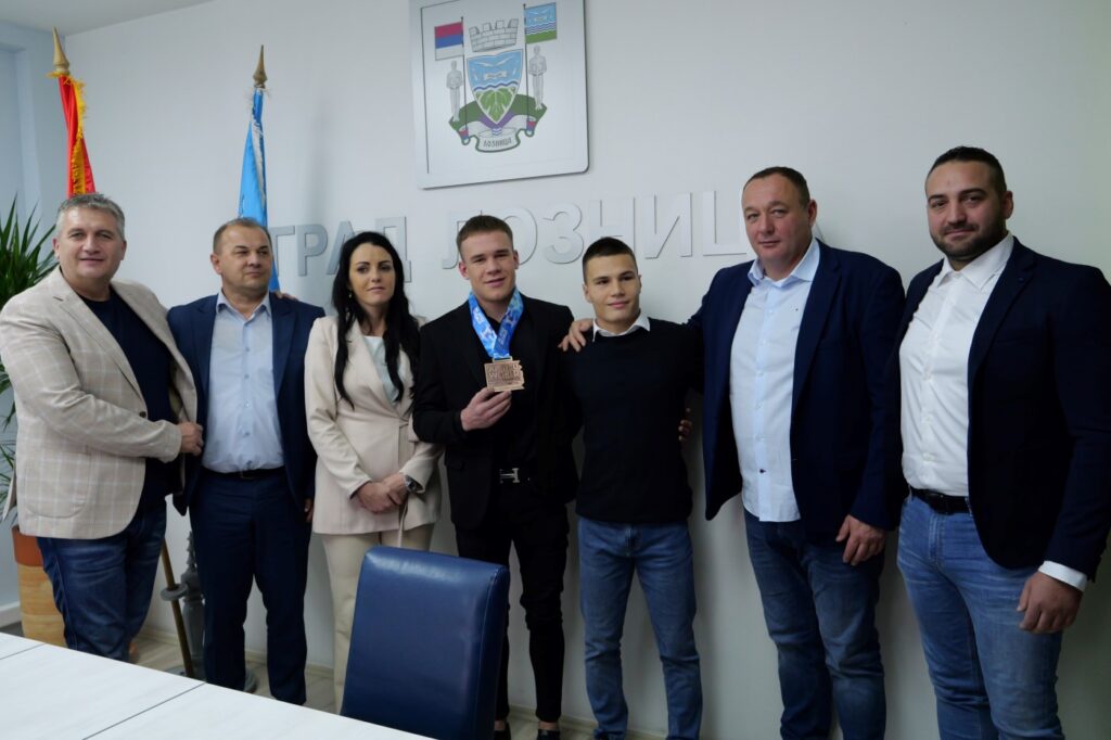 osvajac medalje na kipru prijem