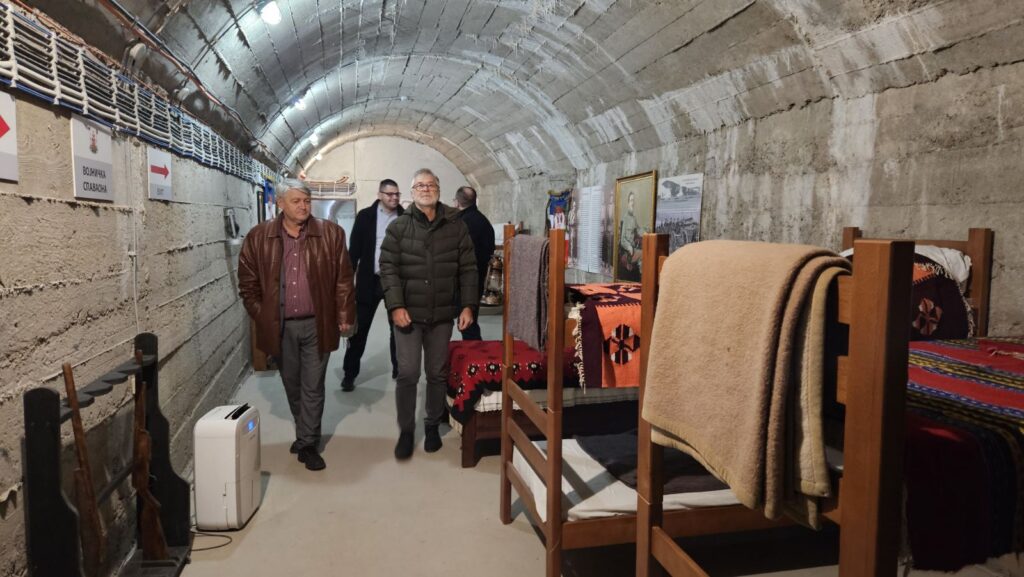 IMG-7a7c3be3d2274bf68408521d7f4f20eb-V