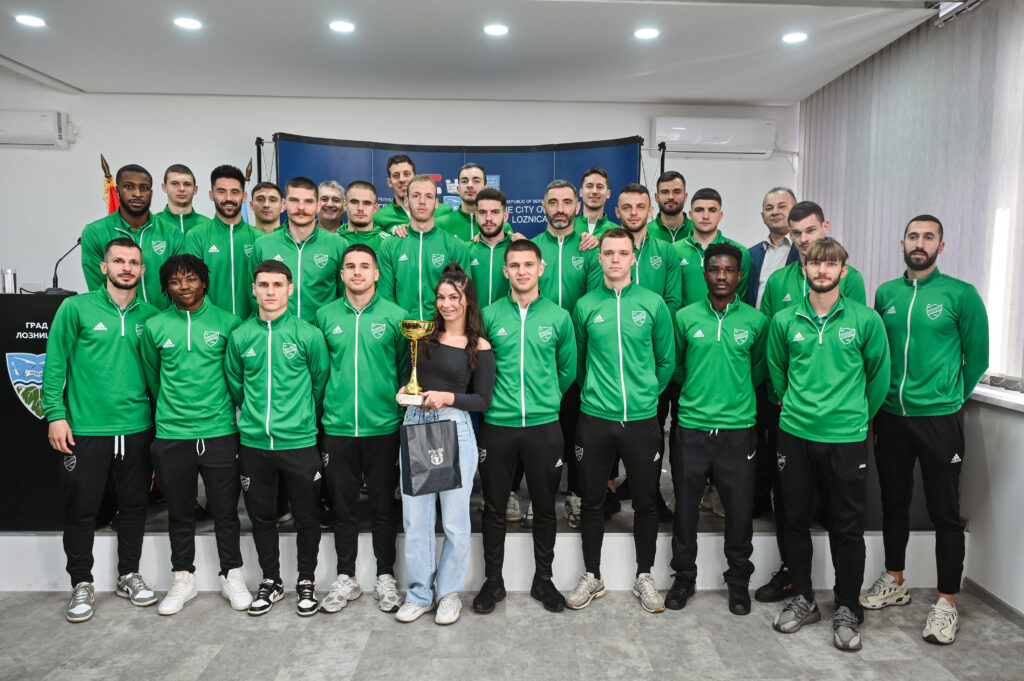 najbolji koletiv fk loznica