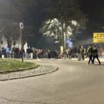 Protest ispred policijske stanice u Loznici zbog odluke o pritvoru Zlatku Kokanoviću