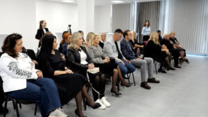 zene pokrecu srbiju macura (4)